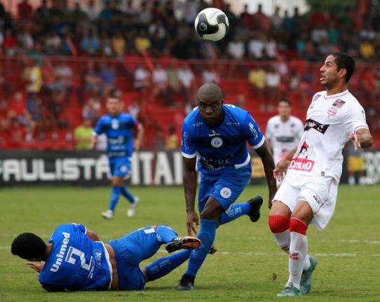 São Bento tentou segurou o empate que valia vaga, mas levou gol no último minuto. Foto: José Jesus Vicente