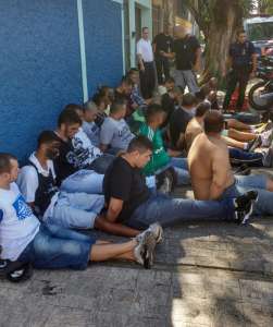 Brigas e morte mancha clássico Palmeiras e Corinthians no Pacaembu