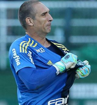 Prass segurou um pênalti e fez grandes defesas para o Palmeiras