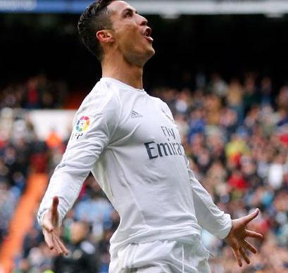Cristiano Ronaldo fez o gol do Real Madrid, bem armado por Zidane