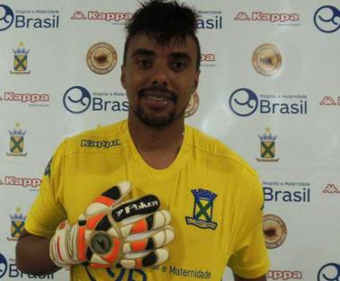 Zé Carlos virou 'paredão' no Santo André