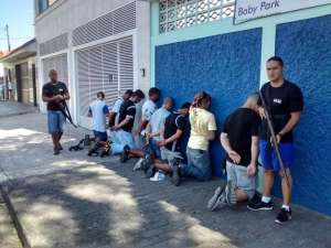 Corintianos presos em Oruro estão entre agressores em briga com palmeirenses