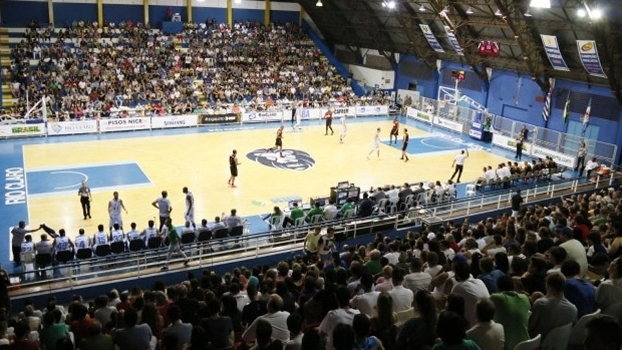 Após restrições em SP, jogos de basquete são transferidos para o Rio de  Janeiro