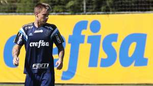 Paulistão: Reforço, atacante Roger Guedes já treina no Palmeiras