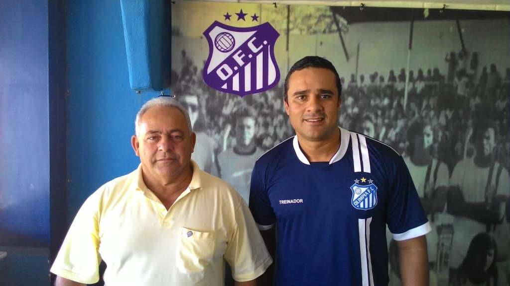 Niquinha (esq) ficou muito satisfeito com o trabalho de Marcelo Dias (esq).