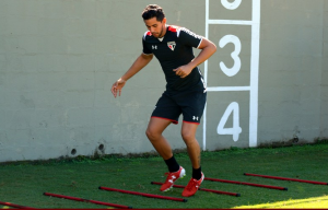 Paulistão: Goleiro do São Paulo volta aos treinos após apendicite
