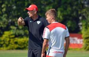 Paulistão: Bauza confirma São Paulo modificado e com Lucão para encarar o São Bento