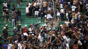 Sociólogo critica ações para coibir violência no futebol: 'Estão enxugando gelo'