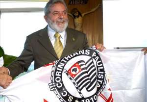 Lula pode perder cargo de conselheiro vitalício do Corinthians
