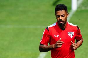 São Paulo oferece Michel Bastos para contratar Fred, do Fluminense
