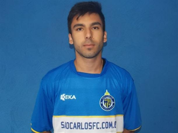 O volante Lucas Chinaqui é um dos pilares do time do São Carlos. (Foto: Divulgação / São Carlos)