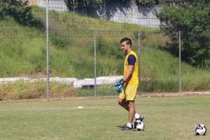 Paulistão: Após fratura na costela, goleiro do Audax volta a trabalhar com bola