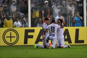Santos recebe propostas por lateral-esquerdo e ‘marrento’ Gabigol