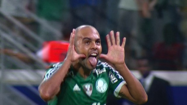 Alecsandro, artilheiro do Palmeiras no Paulistão