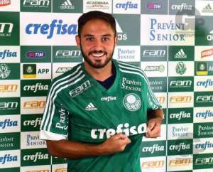 Palmeiras pode emprestar meia Régis para a Ponte Preta