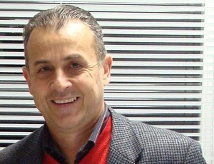 Série B: Londrina arrisca e contrata Ocimar Bolicenho, ex-Ponte e Santos