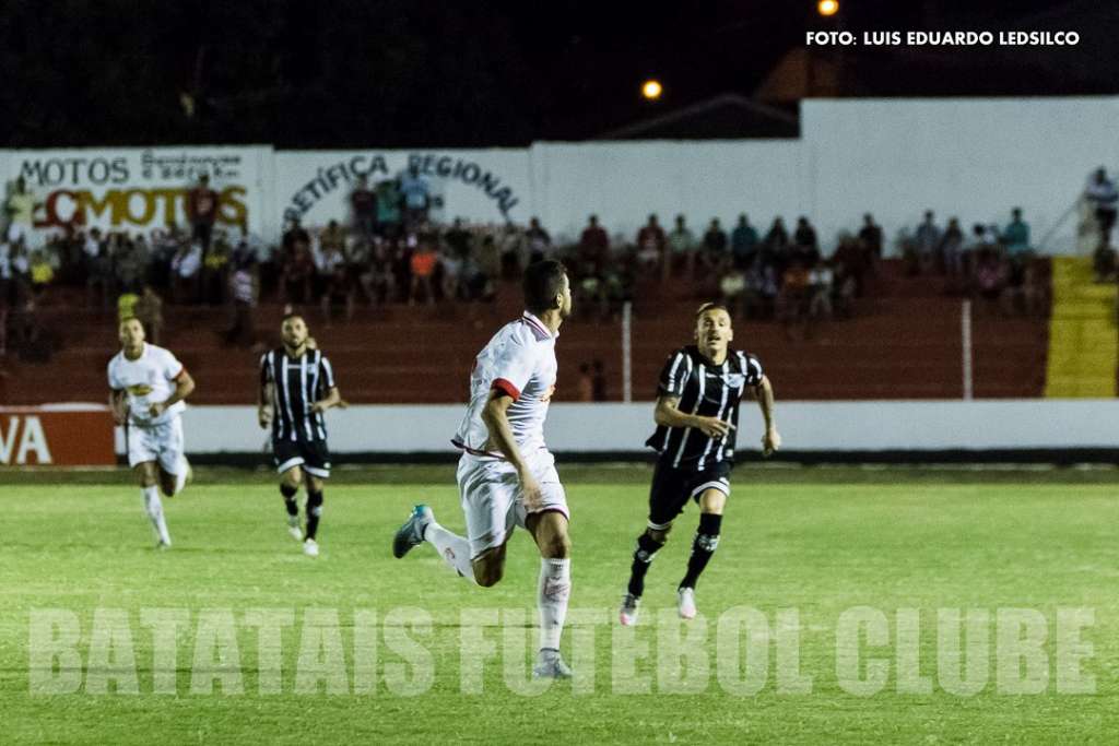 Batatais vai com mesmo time que entrou em campo contra o Bragantino (Foto: Divulgação/Facebook) Batatais vai com mesmo time que entrou em campo contra o Bragantino (Foto: Divulgação/Facebook)