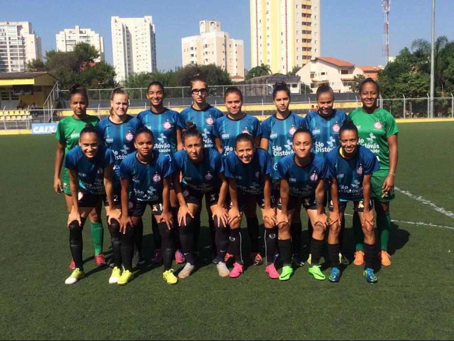 O Centro Olímpico tem lidera o Grupo 2 com 16 gols de saldo 