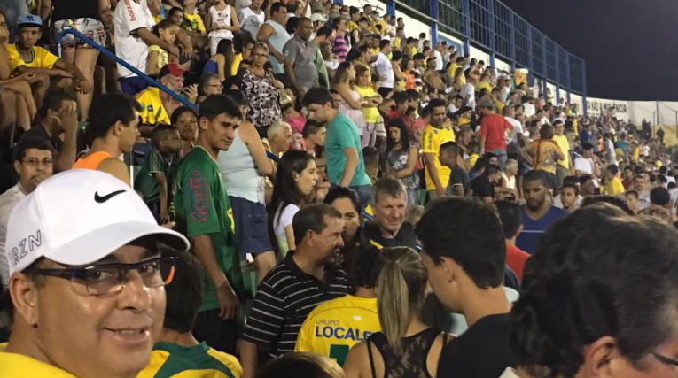 Estádios do Interior abrem as portas para a família, com mulheres e crianças. Sucesso do Futebol Sustentável