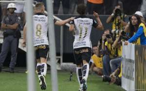 Ponte Preta sonda 'pacotão' com Romero, Marlone e Rogério, mas...