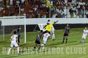 Série B: Goleiro garante que ficará no Bragantino até o final do ano