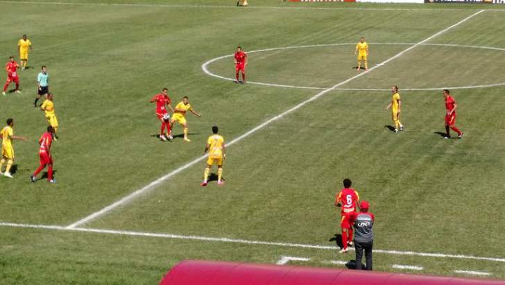 Leão joga por empate 