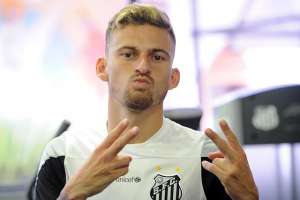 Após provocar palmeirenses, Lucas Lima vai diminuir uso das redes sociais