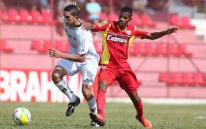 Paulistão: Tchê Tchê, lateral do Audax, nega acerto com Palmeiras