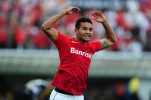 Série B: Bahia acerta a contratação do zagueiro Jackson do Internacional