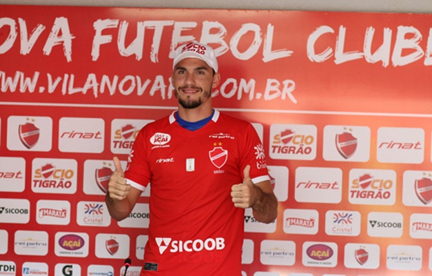 Ex-volante do Guarani é eleito o jogador mais ‘gato’ de Estadual. Confira! 2 0002050162775 img