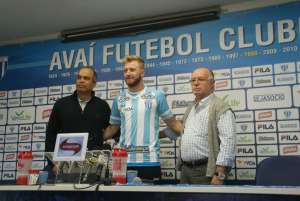 Série B: Avaí apresenta oficialmente o zagueiro Alemão, ex-Brusque