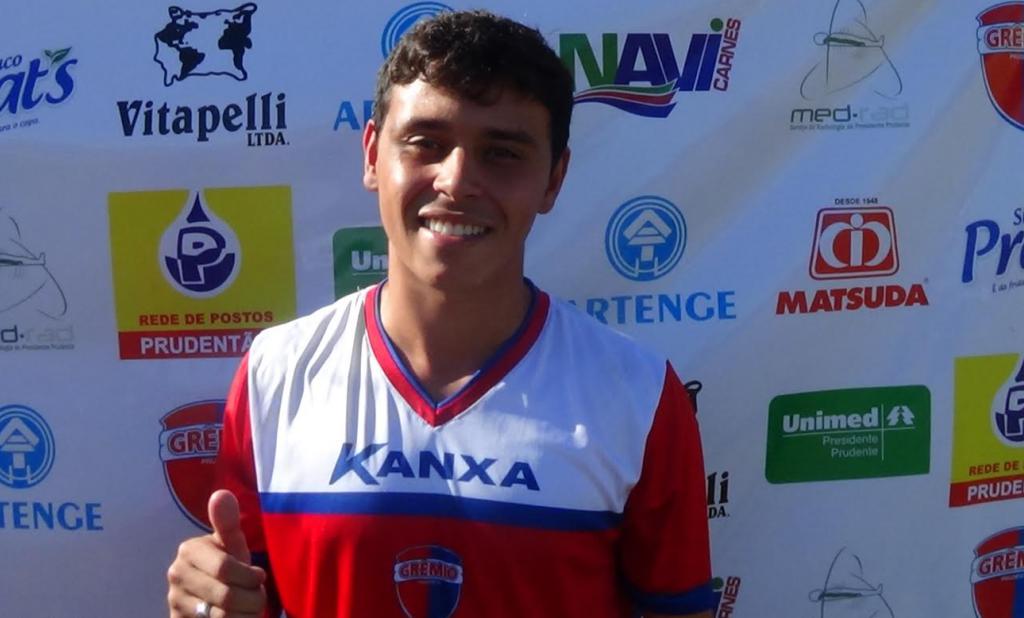 Laguna volta ao clube após 5 meses atuando pelo São Carlos 