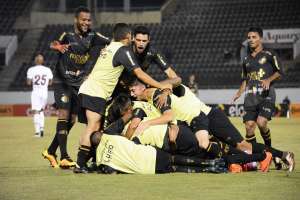 COPA DO BRASIL: Joinville garante vaga e dupla Fla-Flu sofre fora de casa