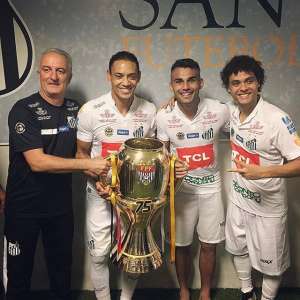 Paulistão: Dorival dá volta por cima após conquistar taça com o Santos