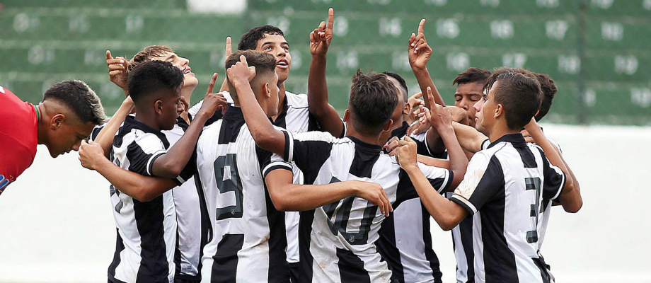 Paulista Sub 15 e Sub 17: Infantil do Santos goleia e segue invicto; Juvenil perde