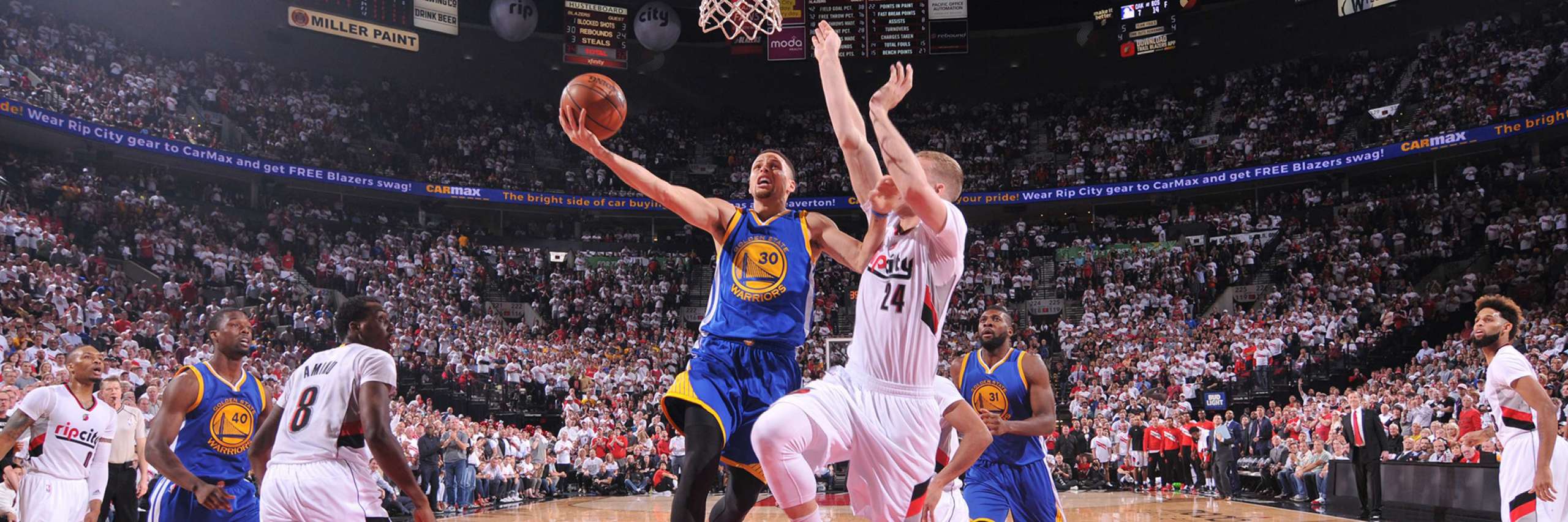 Basquete: Curry volta com 40 pontos e deixa Warriors a um triunfo da final do Oeste
