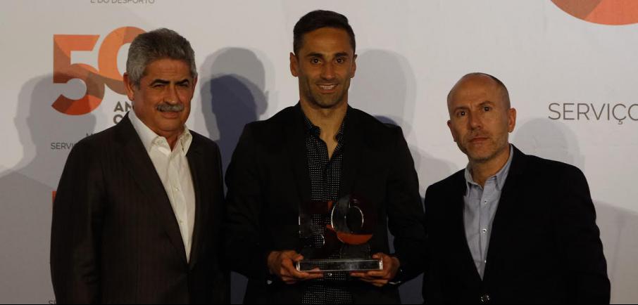 Jonas ganha prêmio de melhor jogador do Campeonato Português