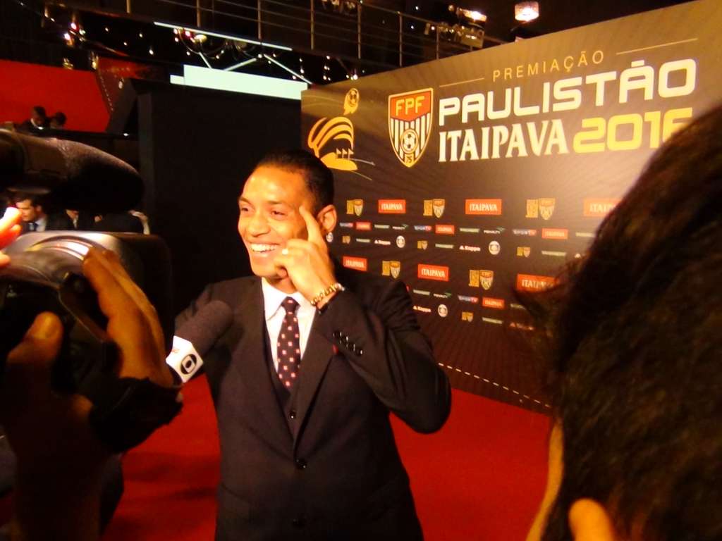 Ricardo Oliveira ficará no Santos no segundo semestre?