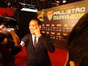 Craque do Santos, Ricardo Oliveira despista sobre futuro na China: 'Não sei'