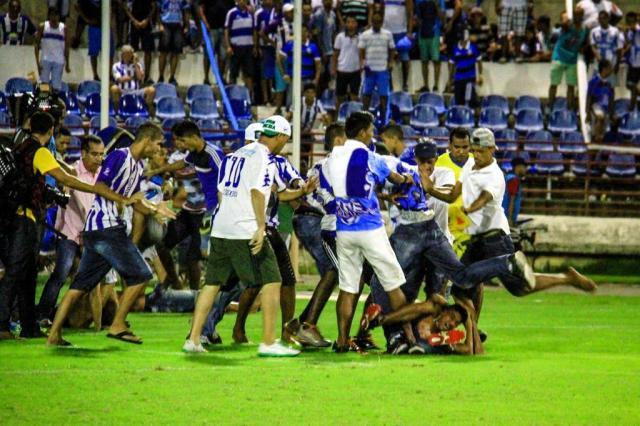 Copa do Brasil: Federação rejeita recomendação e autoriza torcida do CRB diante do Vasco