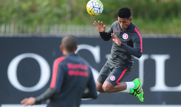 Sem Anderson, Argel confirma Internacional com Andrigo recuado e Aylon no ataque