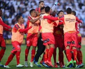 Pequeno merece respeito e elitização tem limite no futebol paulista e brasileiro