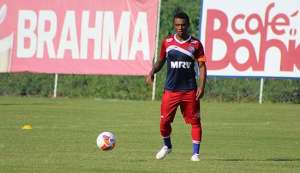 Série B: Após susto em casa, volante do Bahia recebe alta do hospital