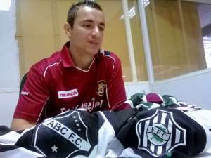Segundona: Ex-Mogi Mirim e Figueirense, Alexandre Pedalada é anunciado pelo Araçatuba