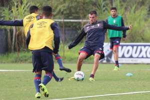 Série B: Paulinho Dias é apresentado ao Joinville e espera fazer grande competição