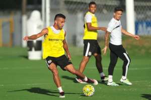 Novos contratados, Vecchio e Rodrigão se apresentam ao Santos no dia 1º de junho