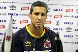 Série B: Jorginho confirma Pikachu como titular e elogia reforços do Vasco