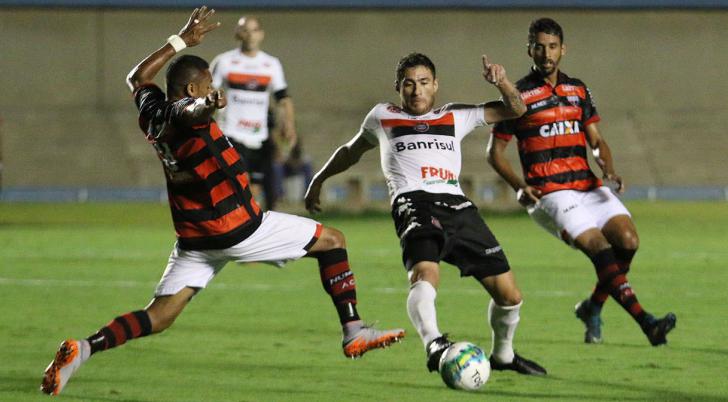 Brasil jogou bem, mas sofreu um gol no final e perdeu pela primeira vez. Foto: Jonathan Silva