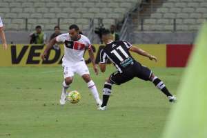 Série B: Diones pede tranquilidade ao Joinville para buscar vitória contra o Bahia