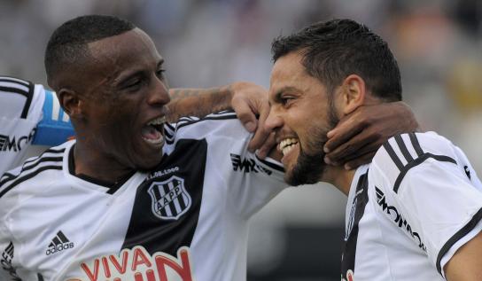 Felipe Azevedo marcou os gols e mostrou eficiência na Ponte Preta